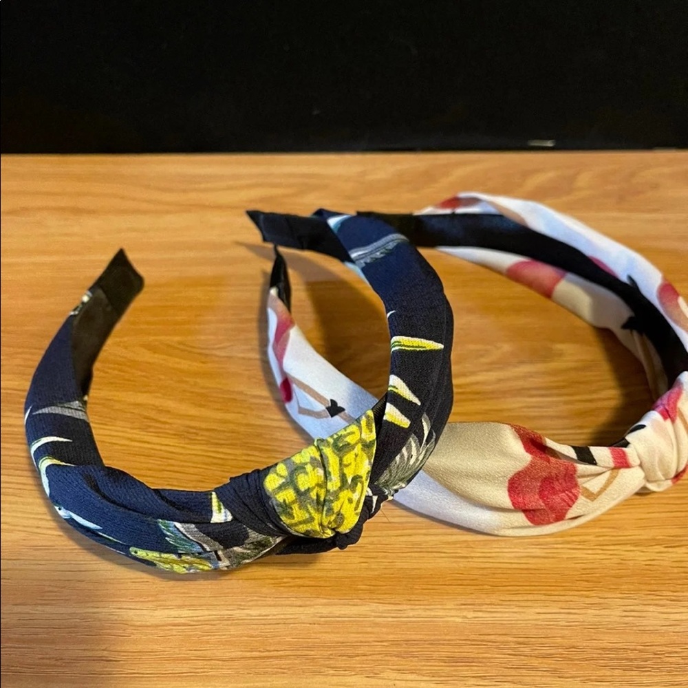 Set of headbands